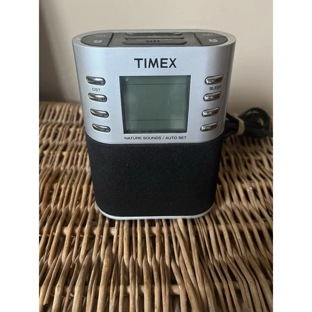 Timex T307S Dual Alarm Clock Radio Nature Sounds Preset Tuning Aux Plug In Free